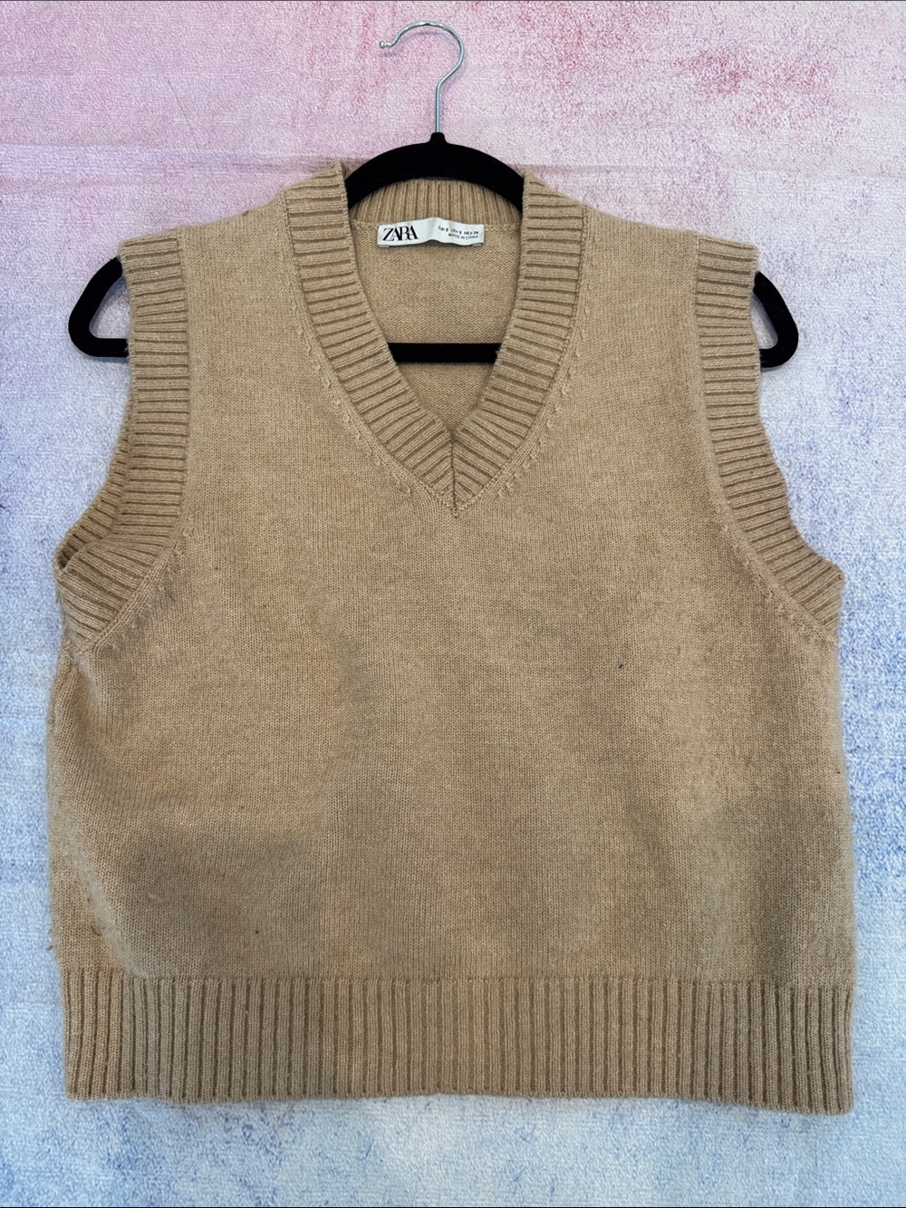 ZARA tan beige Women's Tan V-Neck sweater top Knit woven Vest